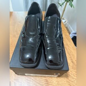 Calto Classic Black Patent Leather Oxfords with built in heel